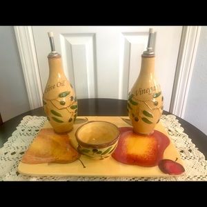 New Oil/Vinaigrette, Serving Platter & Sauce Bowel